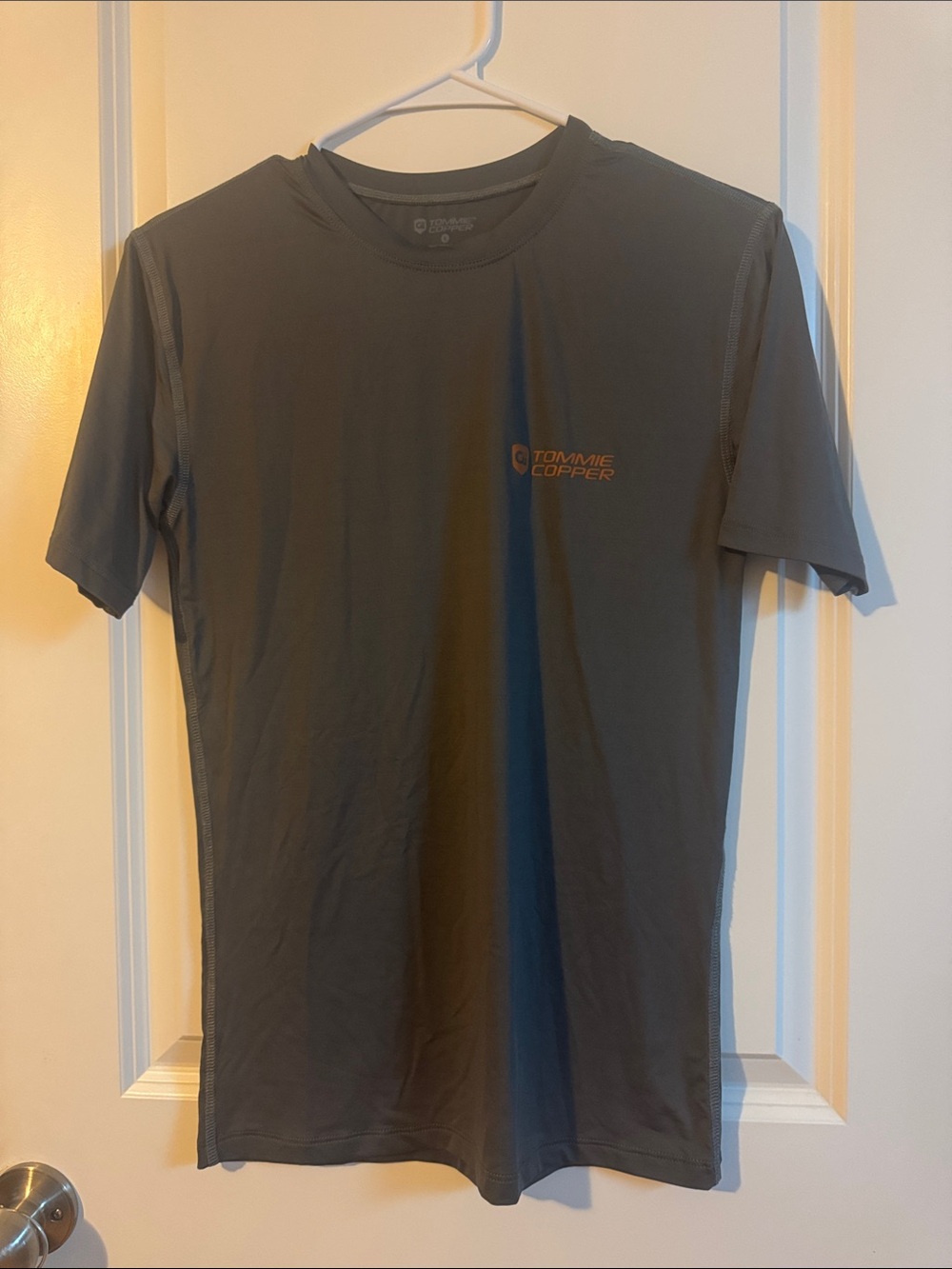 Grey Tommy copper compression men’s active short sleeve shirt LG